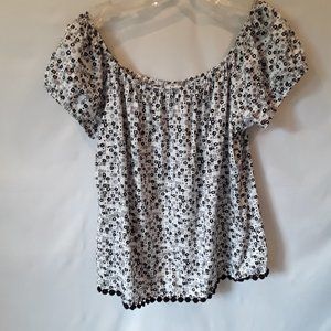 VGW-IVU Jane white black grey floral off shoul top